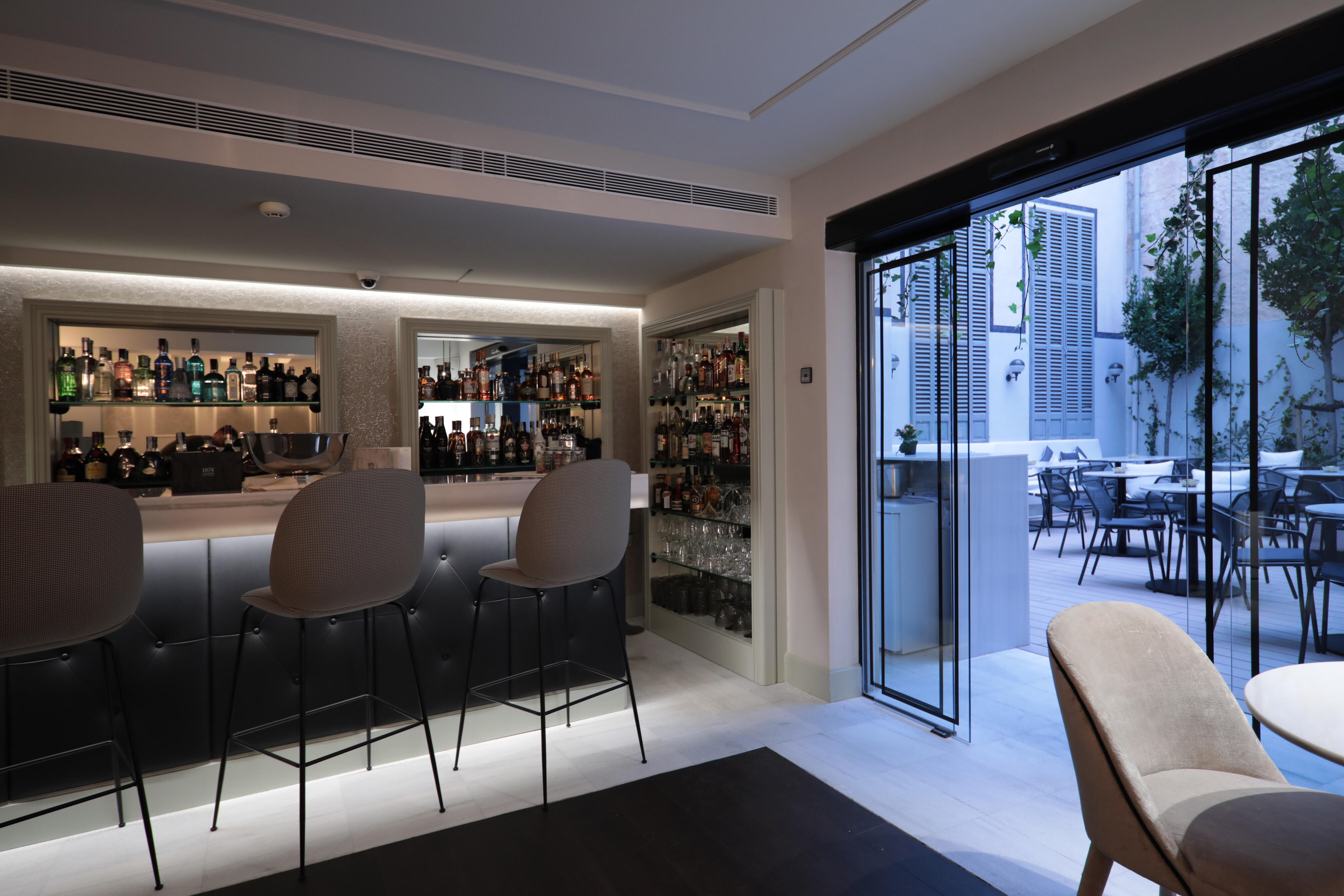 66. 1874 Lounge Bar&Terrace - Súmmum Prime Boutique Hotel - copia.jpg